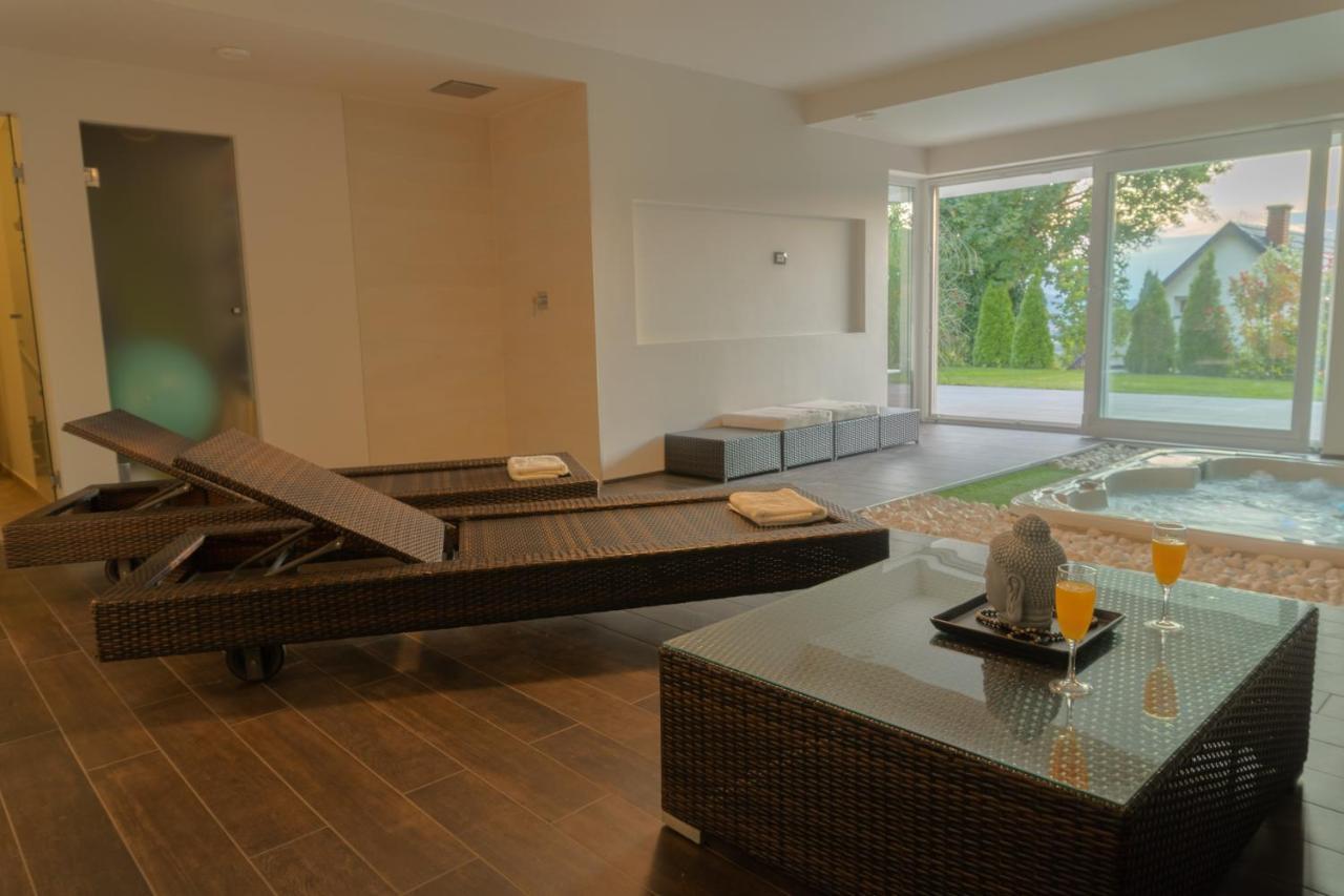 Private Family Villa Будоирш Екстер'єр фото
