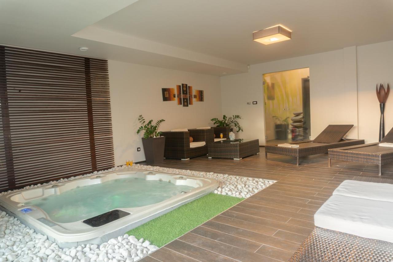 Private Family Villa Будоирш Екстер'єр фото