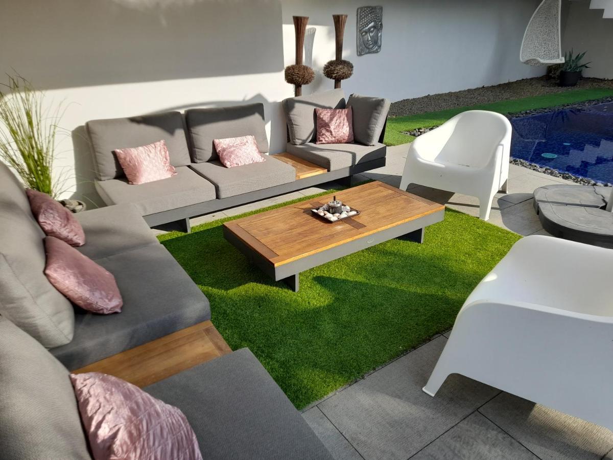 Private Family Villa Будоирш Екстер'єр фото