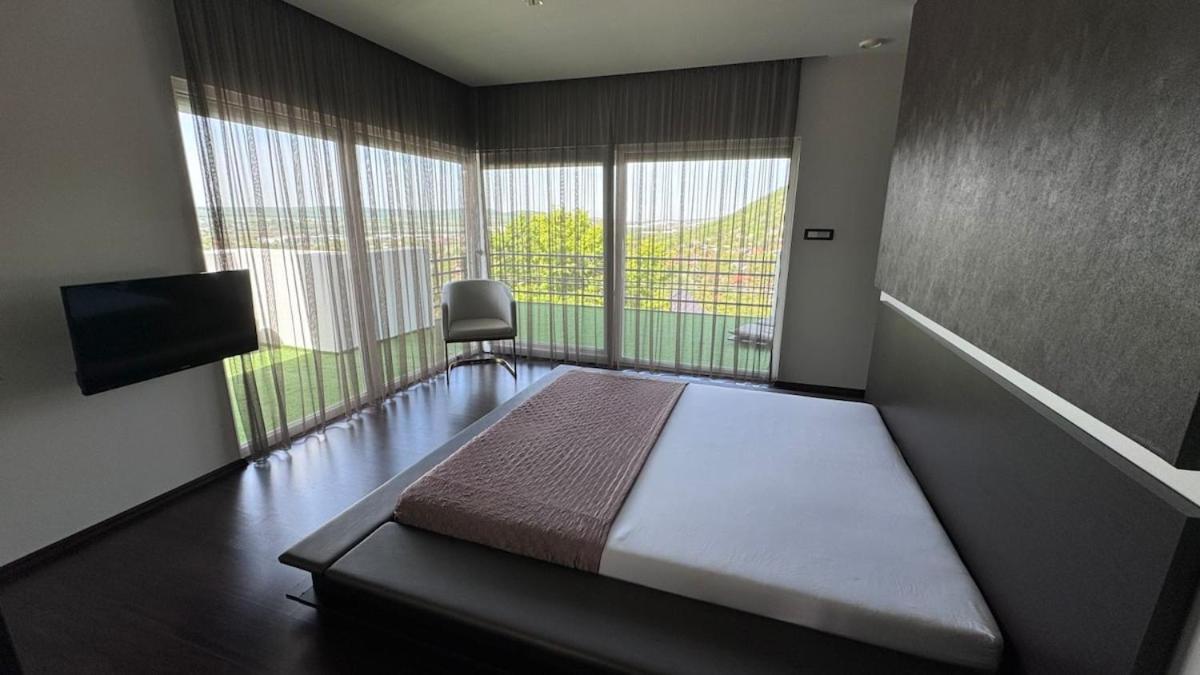 Private Family Villa Будоирш Екстер'єр фото